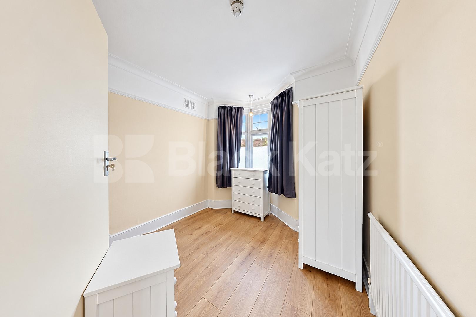 Newly Refurbished Five Bedroom House with Large Garden & Off-Street Berkshire Gardens, Bounds Green