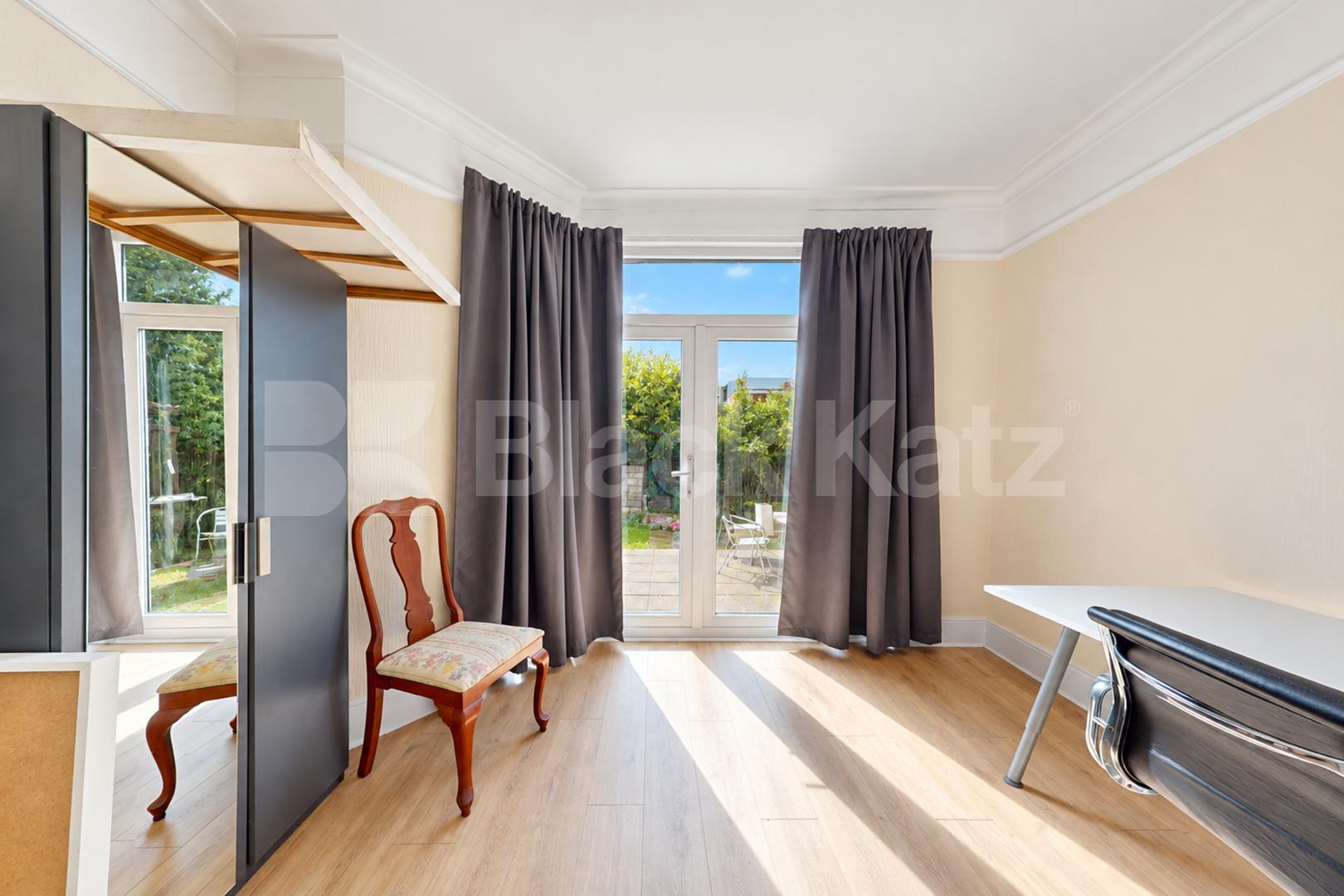 Newly Refurbished Five Bedroom House with Large Garden & Off-Street Berkshire Gardens, Bounds Green