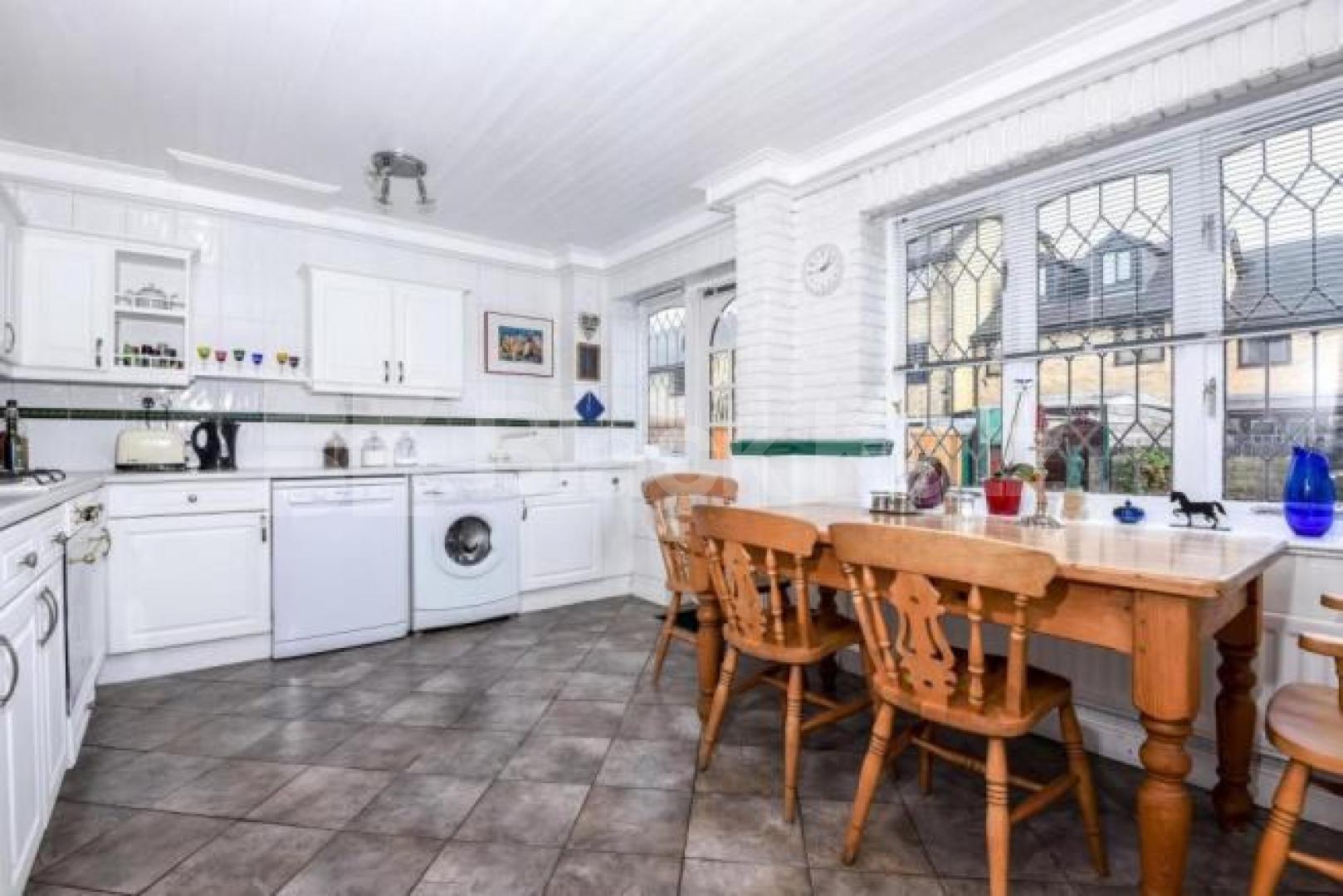 			NEW INSTRUCTION (Includes Parking), 3 Bedroom, 1 bath, 1 reception End Terraced House			 Surrey Water Raod., Canada Water