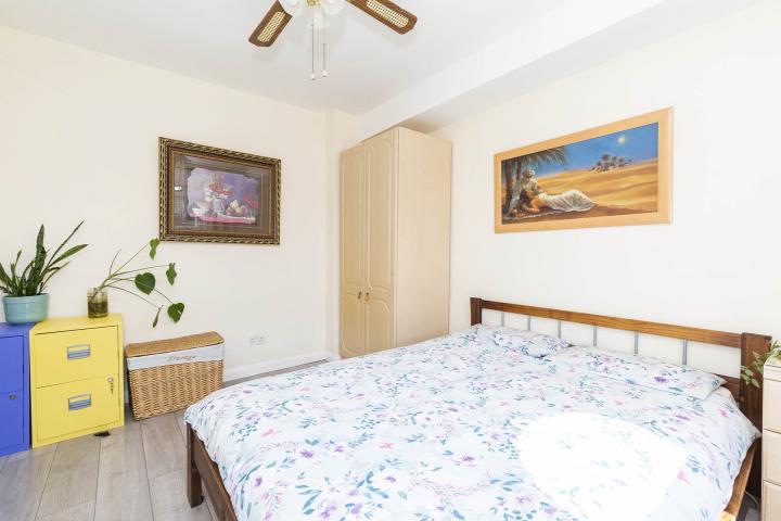 			1 Bedroom, 1 bath, 1 reception Flat			 Lowfield Rd, West Hampstead