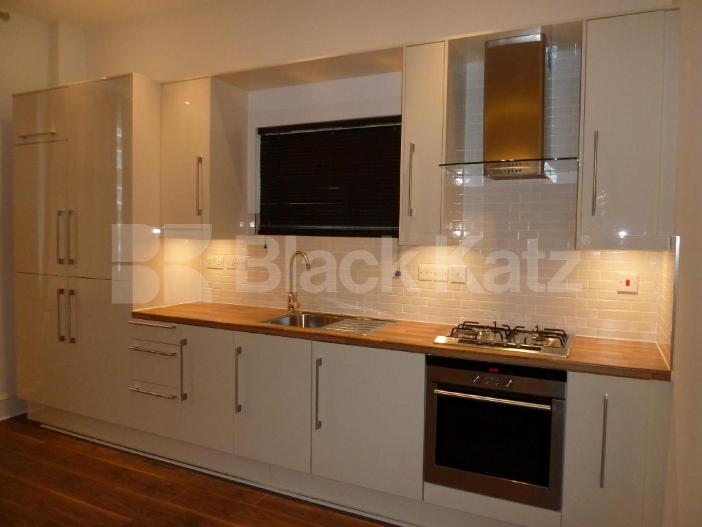 			NEW INSTRUCTION, 2 Bedroom, 1 bath, 1 reception Apartment			 Thornton Avenue, Streatham Hill