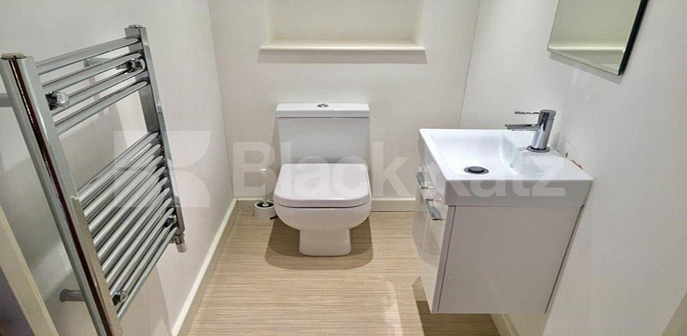 			UNDER OFFER, 2 Bedroom, 1 bath, 1 reception Apartment			 Alfriston Road, Clapham 