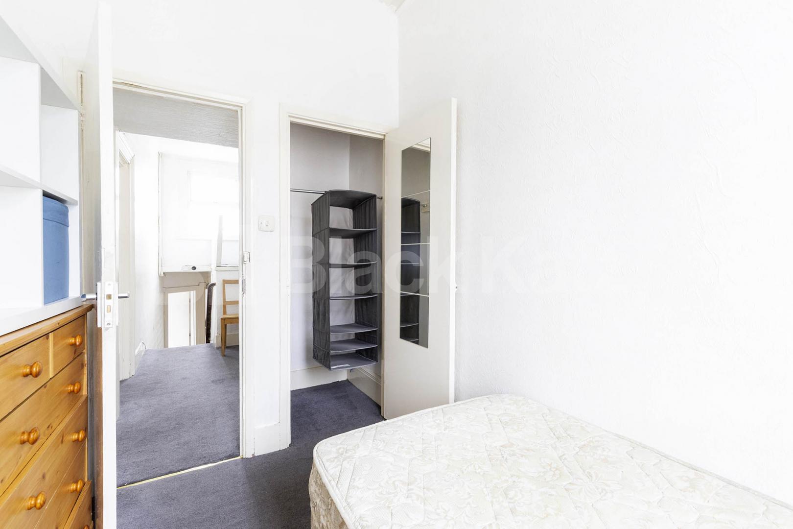 A spacious and well-presented three-bedroom, one-bathroom flat available to rent on the sought-after Saltram Crescent, W9 Saltram Crescent, Maida Vale, W9 (Water bill Included),  London