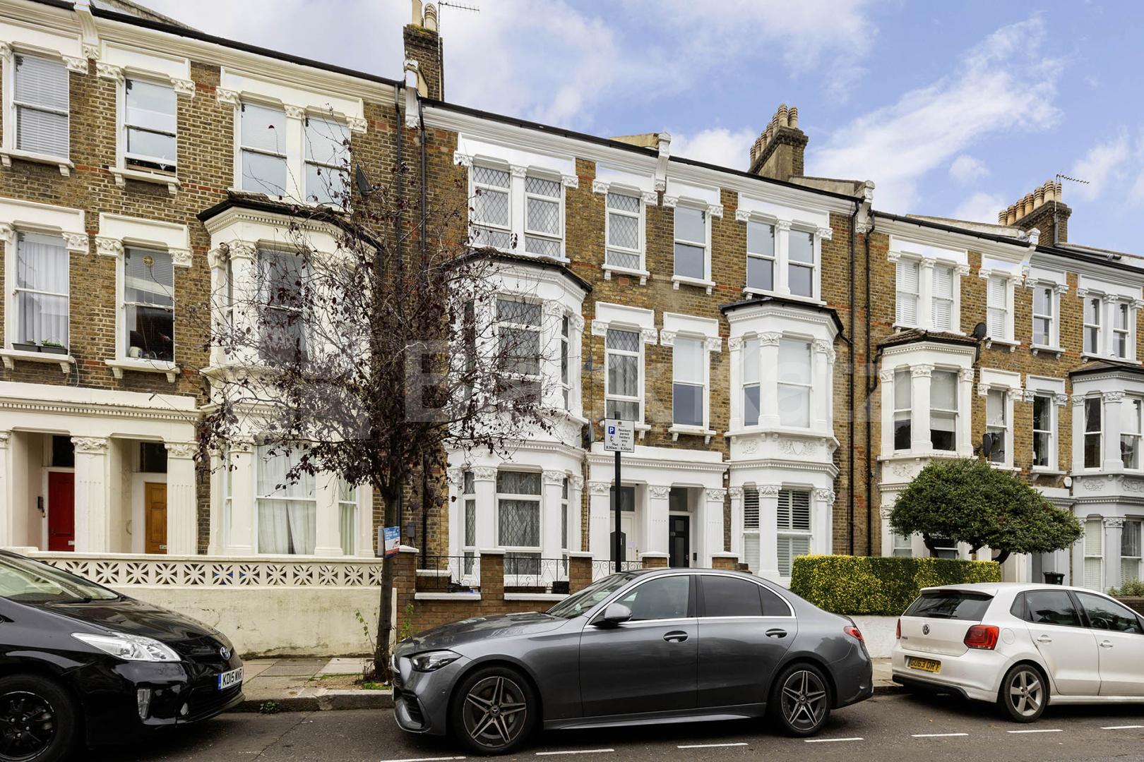 			3 Bedroom, 1 bath, 1 reception 			 Saltram Crescent,  London  W9