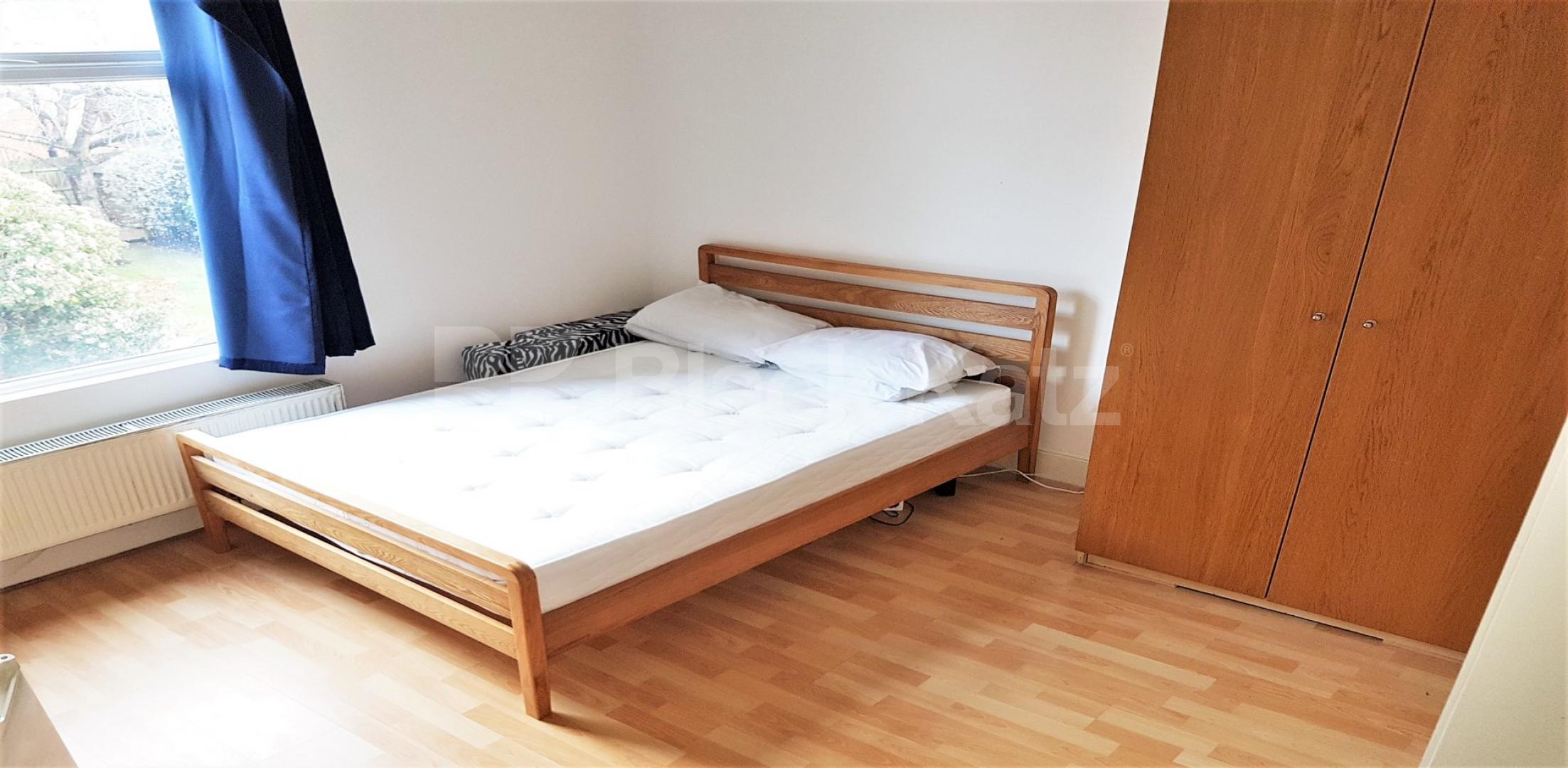 			NEW INSTRUCTION, Studio Apartment, 1 bath, 1 reception Flat			 Birch Grove , ACTON 