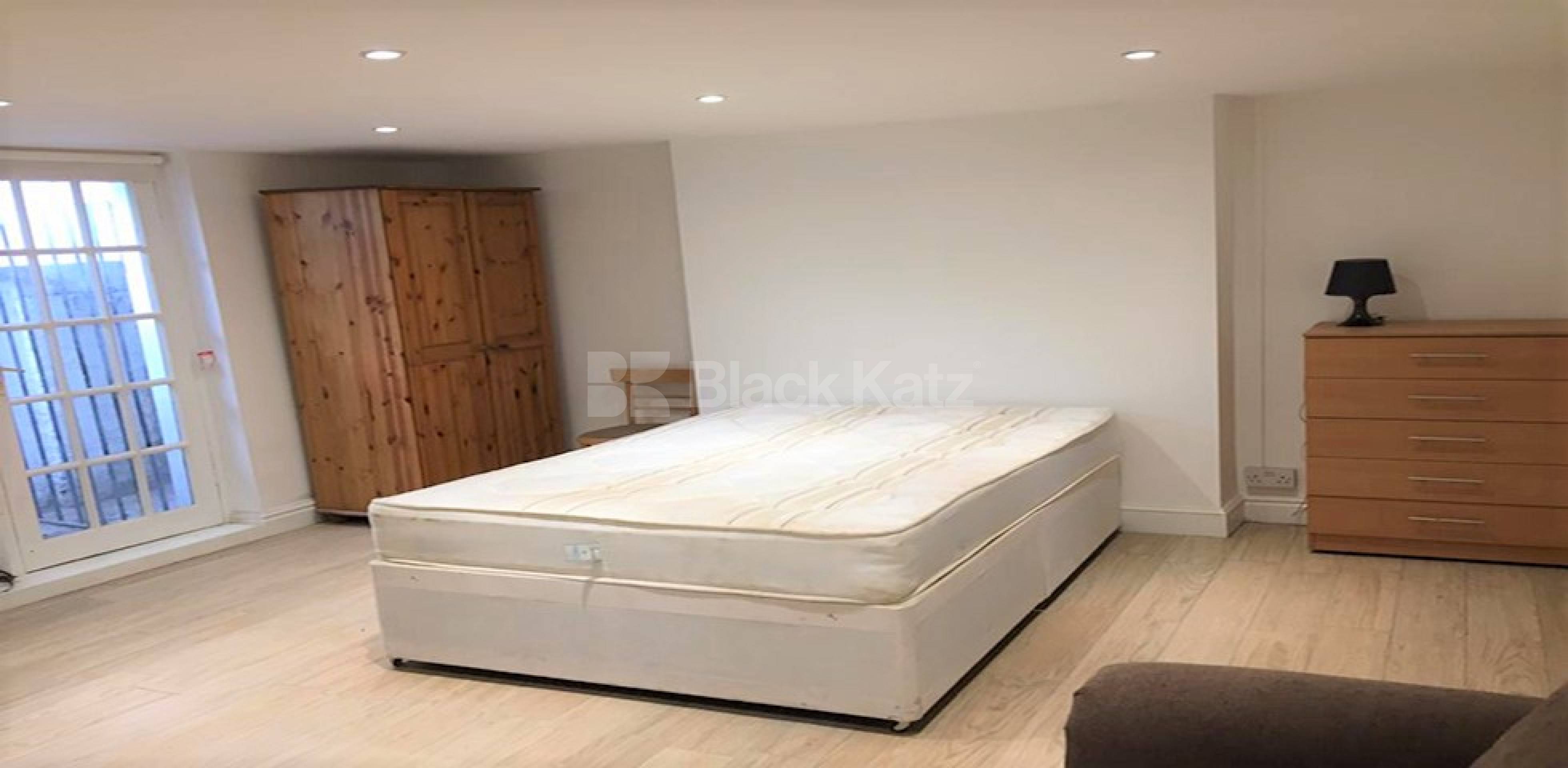 Modern Studio walking distance to Marylebone Tube & Regents Park Harewood Avenue, Marylebone NW1