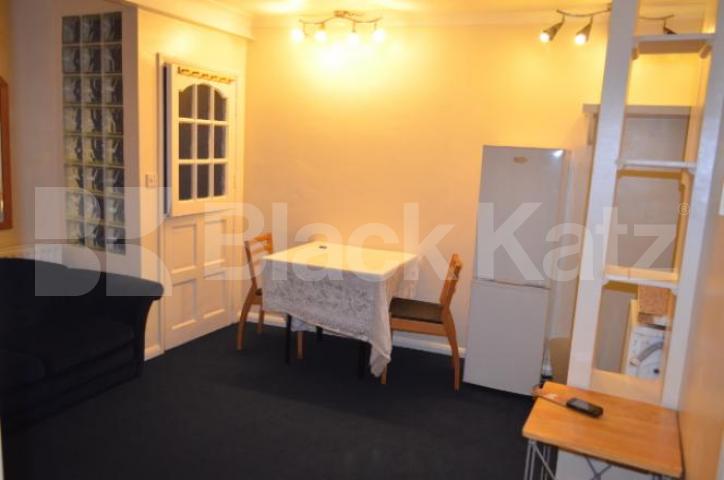 			2 Bedroom, 1 bath, 1 reception Flat			 Hansard Mews, Shepherds Bush/Holland Park