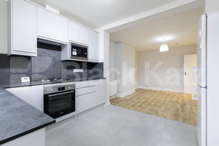 			2 Bedroom, 1 bath, 1 reception 			 Burnley Road, London, NW10,  London