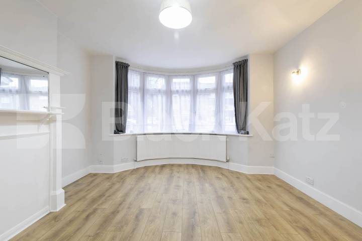 			2 Bedroom, 1 bath, 1 reception 			 Burnley Road, London, NW10,  London