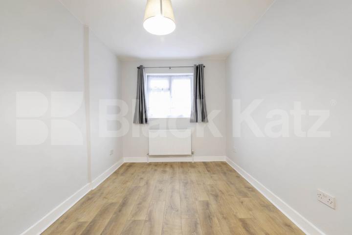 			2 Bedroom, 1 bath, 1 reception 			 Burnley Road, London, NW10,  London