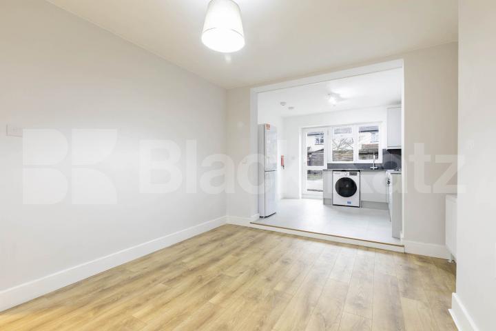 			2 Bedroom, 1 bath, 1 reception 			 Burnley Road, London, NW10,  London