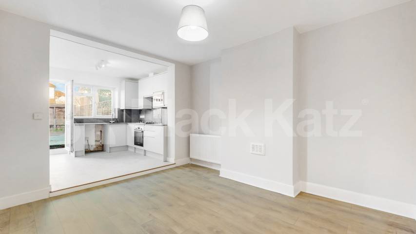 			2 Bedroom, 1 bath, 1 reception 			 Burnley Road,  London  NW10