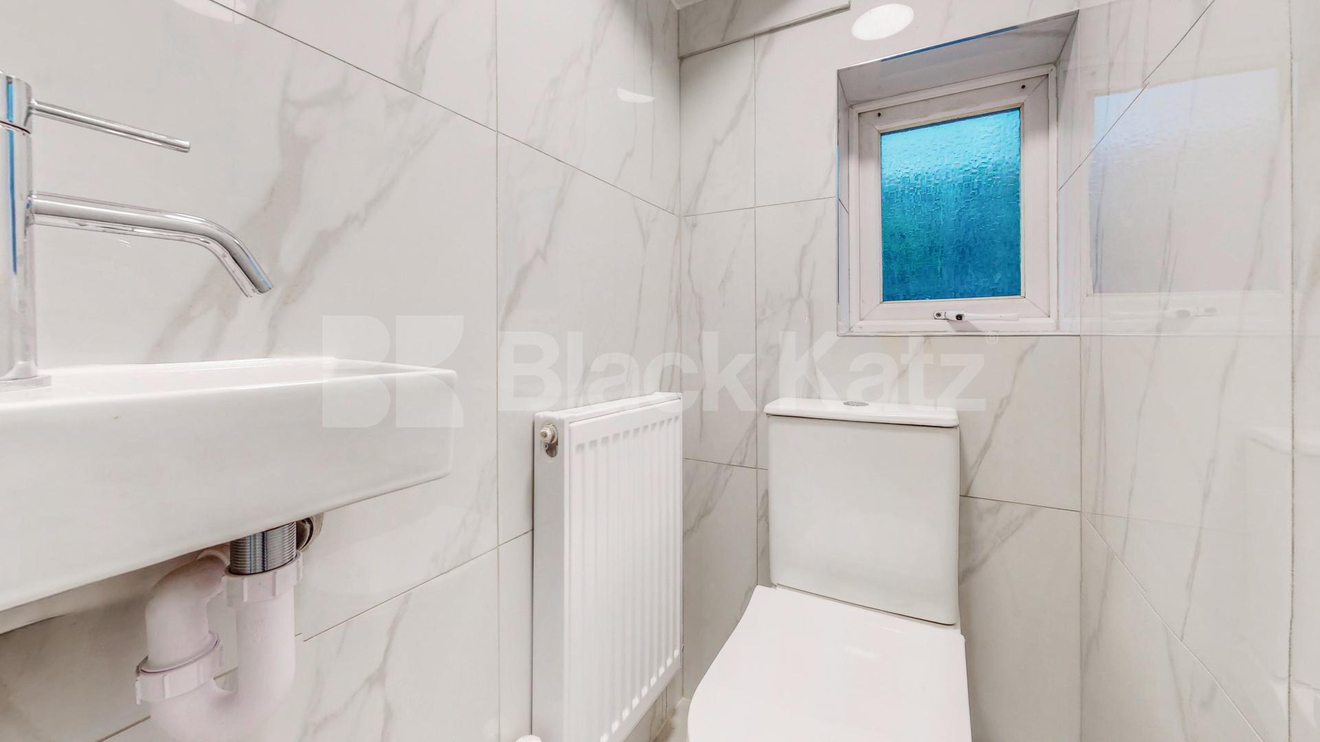 			2 Bedroom, 1 bath, 1 reception 			 Burnley Road,  London  NW10