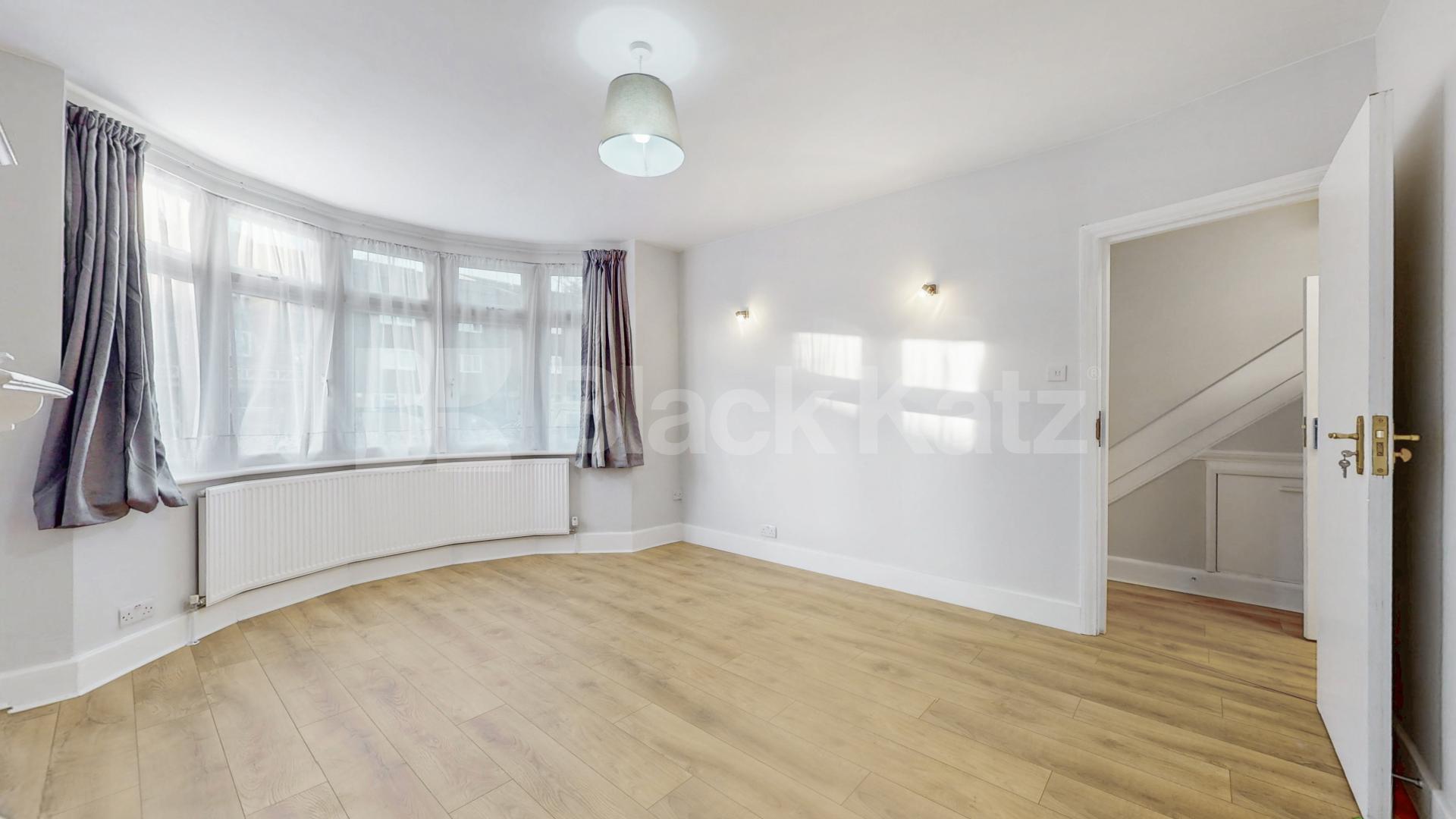 			2 Bedroom, 1 bath, 1 reception 			 Burnley Road,  London  NW10
