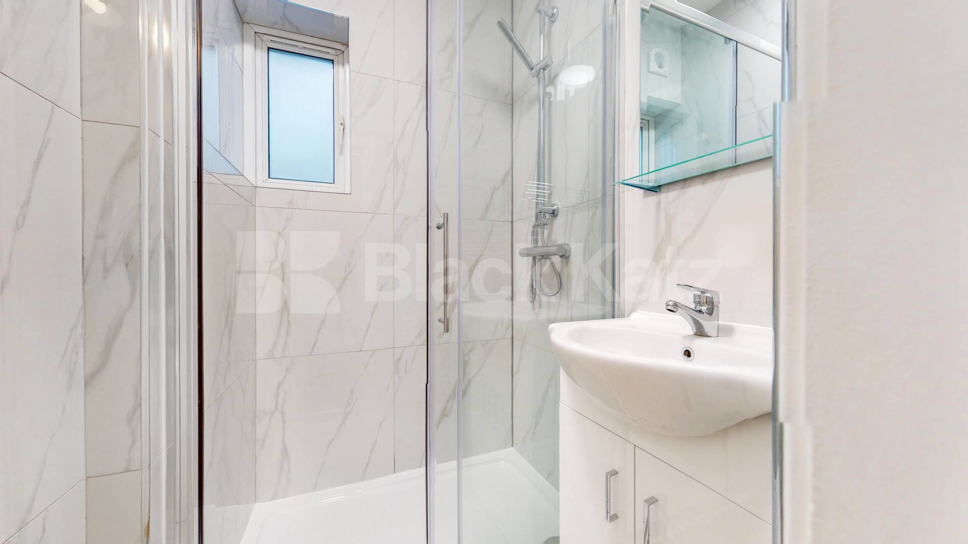 			2 Bedroom, 1 bath, 1 reception 			 Burnley Road,  London  NW10