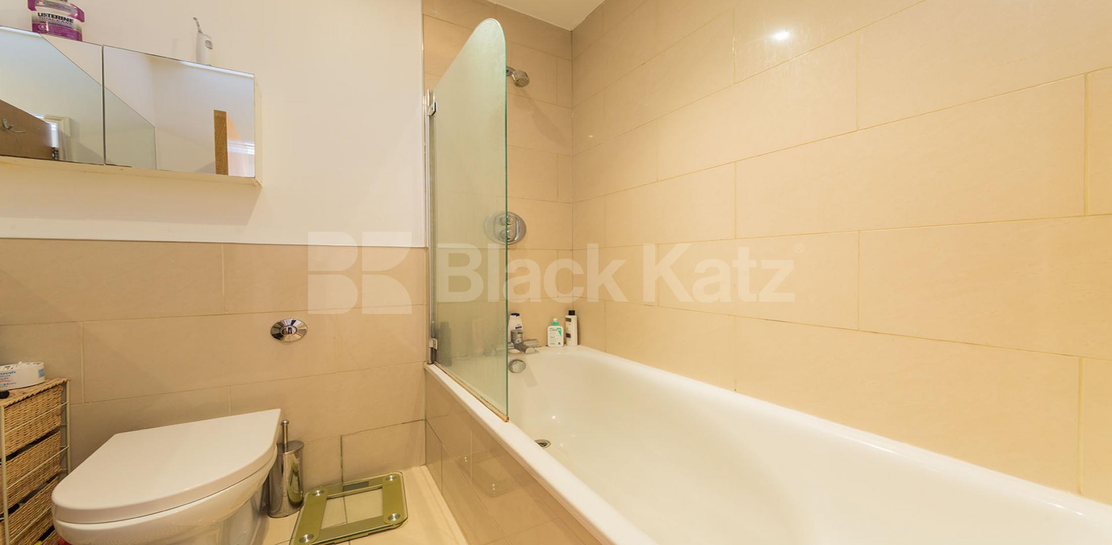 			3 Bedroom, 1 bath, 1 reception 			 Kempe Road,  London  NW6