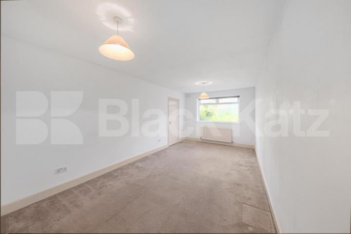 Newly painted spacious one bed with a new bathroom mins kentish town tube  Evangelist Road, Kentish Town / Camden