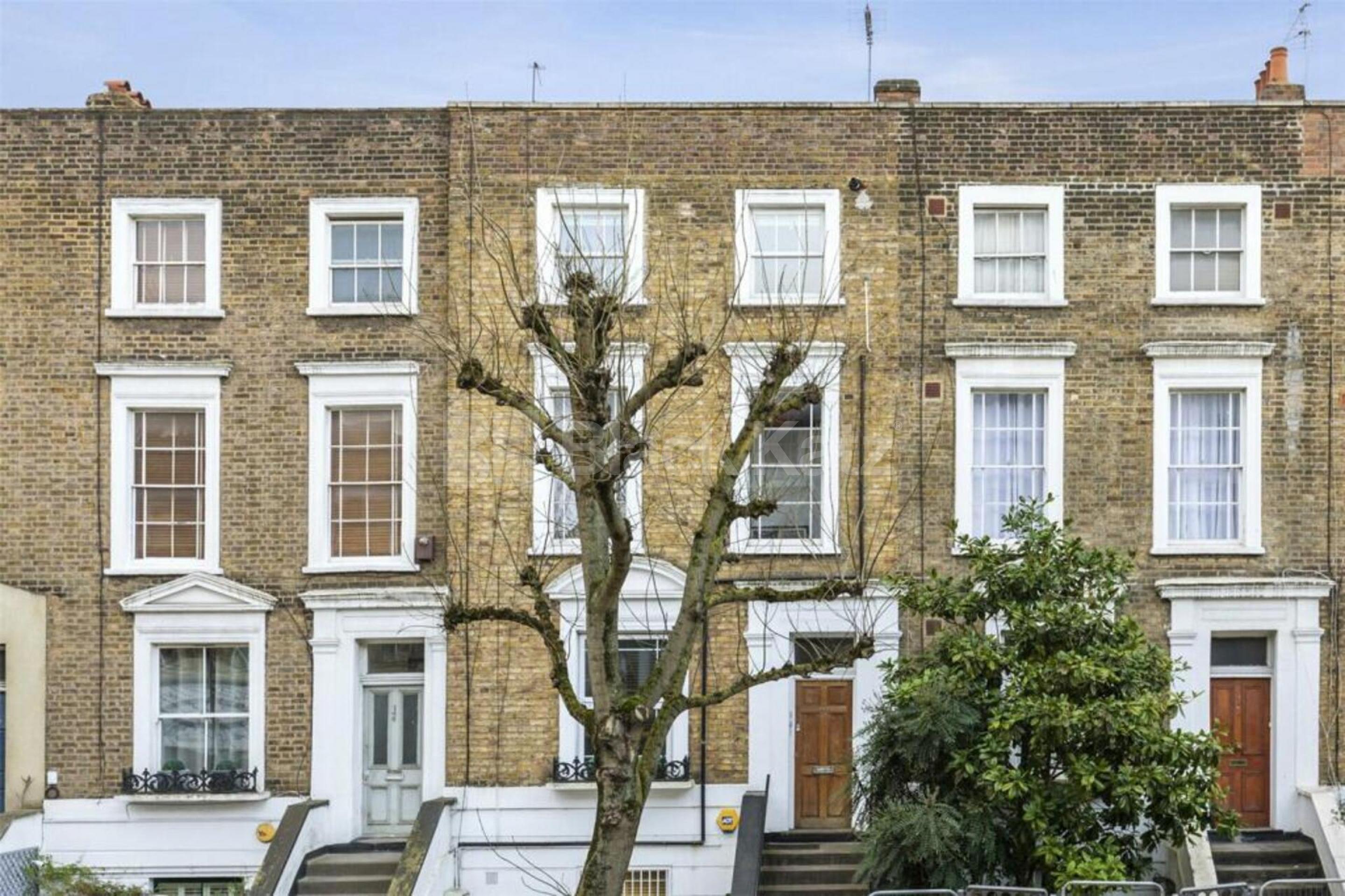 Modern one bed set on the 2nd floor of a period house mins to Camden Agar Grove, Camden NW1