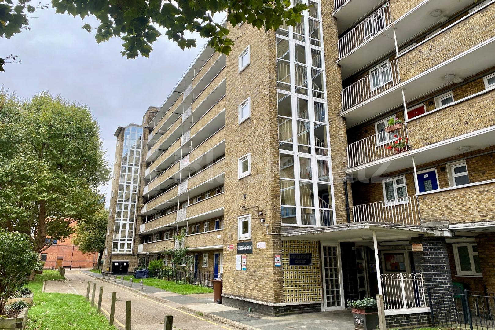 Superbly located with stunning views of the cityscape  Great Suffolk Street , Borough