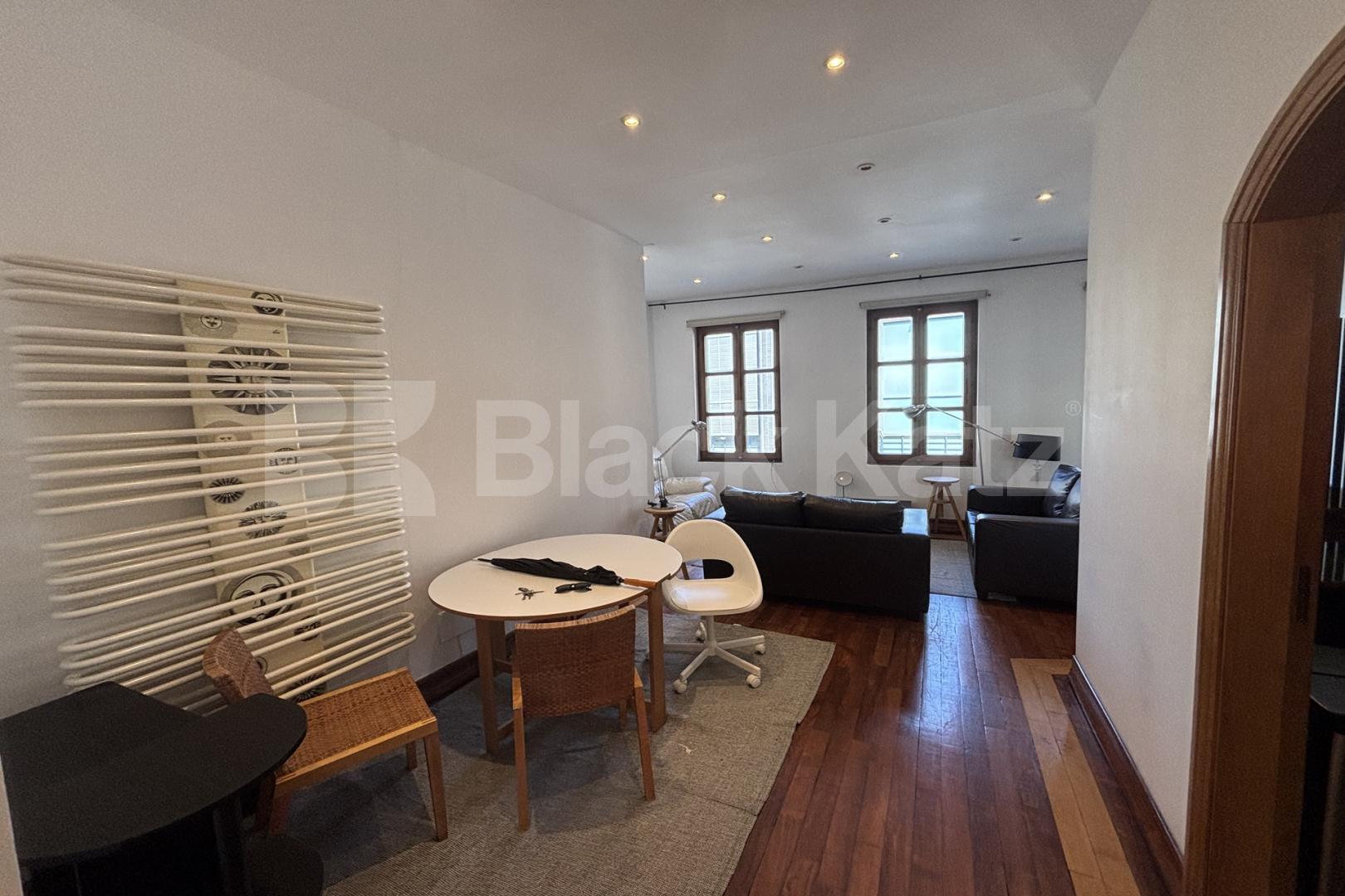 Superbly located, two bathrooms, generous period conversion  Union Street, London Bridge
