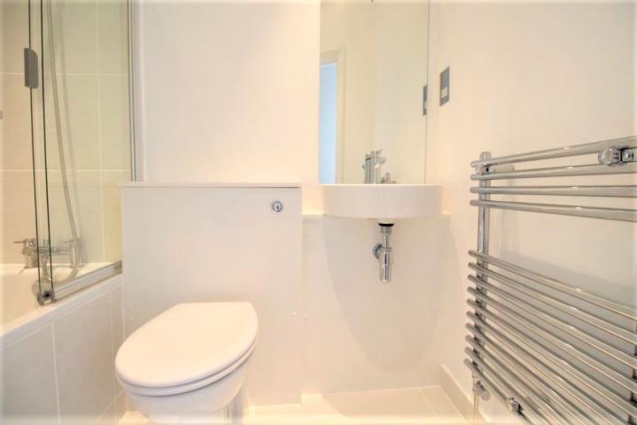 Stunning Apartment Stanley Gardens, Willesden Green