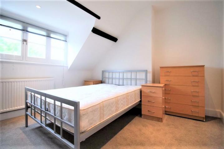 Stunning Apartment Stanley Gardens, Willesden Green