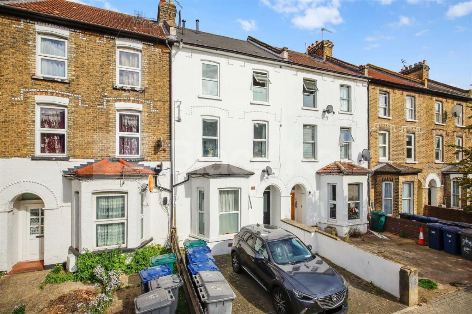 An excellent one double bedroom apartment set within an attractive period conversion, located on a quiet and sought-after residential street in Cricklewood Lichfield Road, London, NW2,  London
