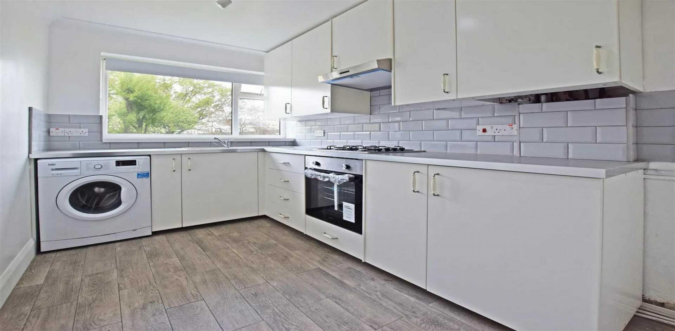 			2 Bedroom, 1 bath, 1 reception Maisonette			 St Davids Close, Wembley