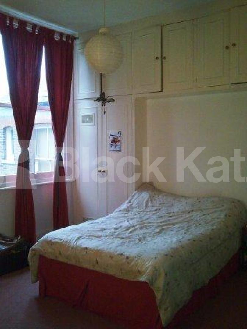 			2 Bedroom, 1 bath, 1 reception Flat			 Archway Road, HIGHGATE