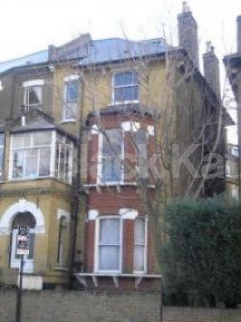 			3 Bedroom, 1 bath, 1 reception Flat			 Brecknock Road, TUFNELL PARK
