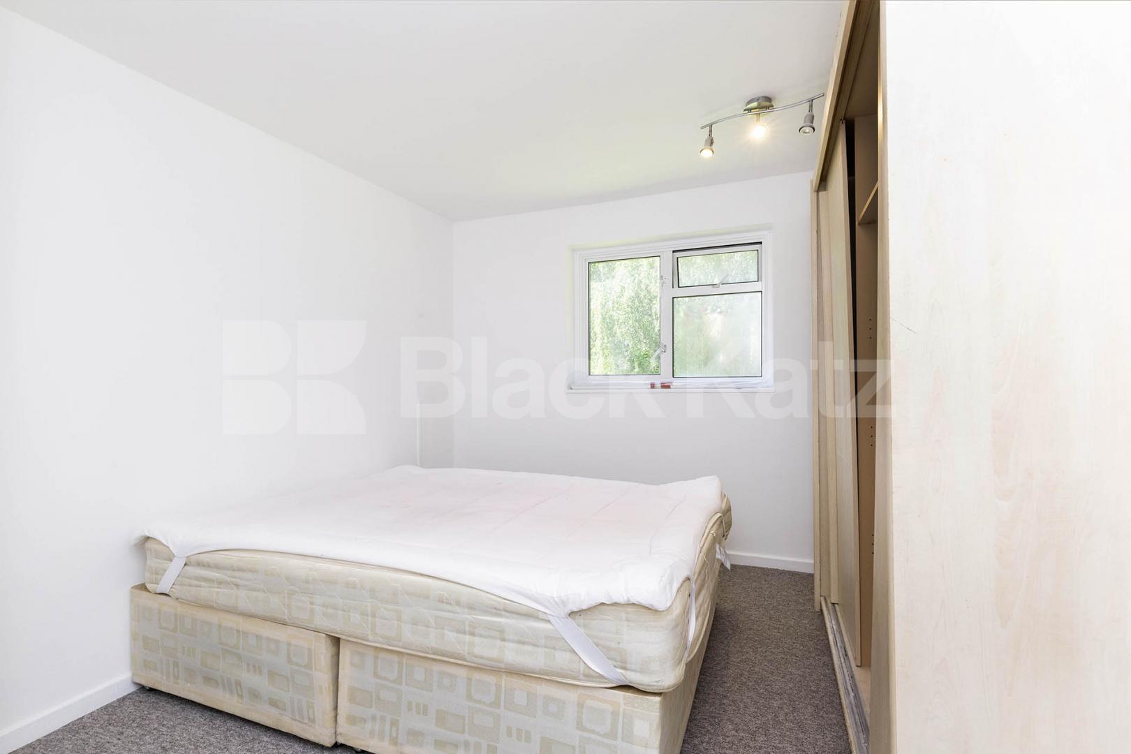 We are happy to present this spacious two double bedroom apartment set on the first floor of a well maintained purpose built block in Hendon (NORTHERN LINE).The property is neutrally decorated throughout and benefits from large reception room, two go Foster Street, Hendon, NW4 (Inclusive of Water),  Foster Court