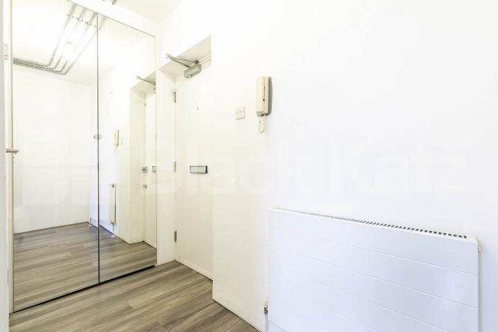 Fantastic one bed mins to tube shops and Hampstead Heath! Romney Court, Haverstock Hill, Hampstead / Belsize Park 