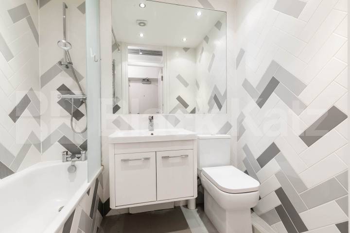 Fantastic one bed mins to tube shops and Hampstead Heath! Romney Court, Haverstock Hill, Hampstead / Belsize Park 