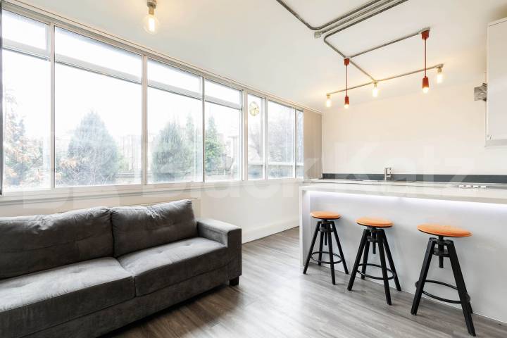 Fantastic one bed mins to tube shops and Hampstead Heath! Romney Court, Haverstock Hill, Hampstead / Belsize Park 