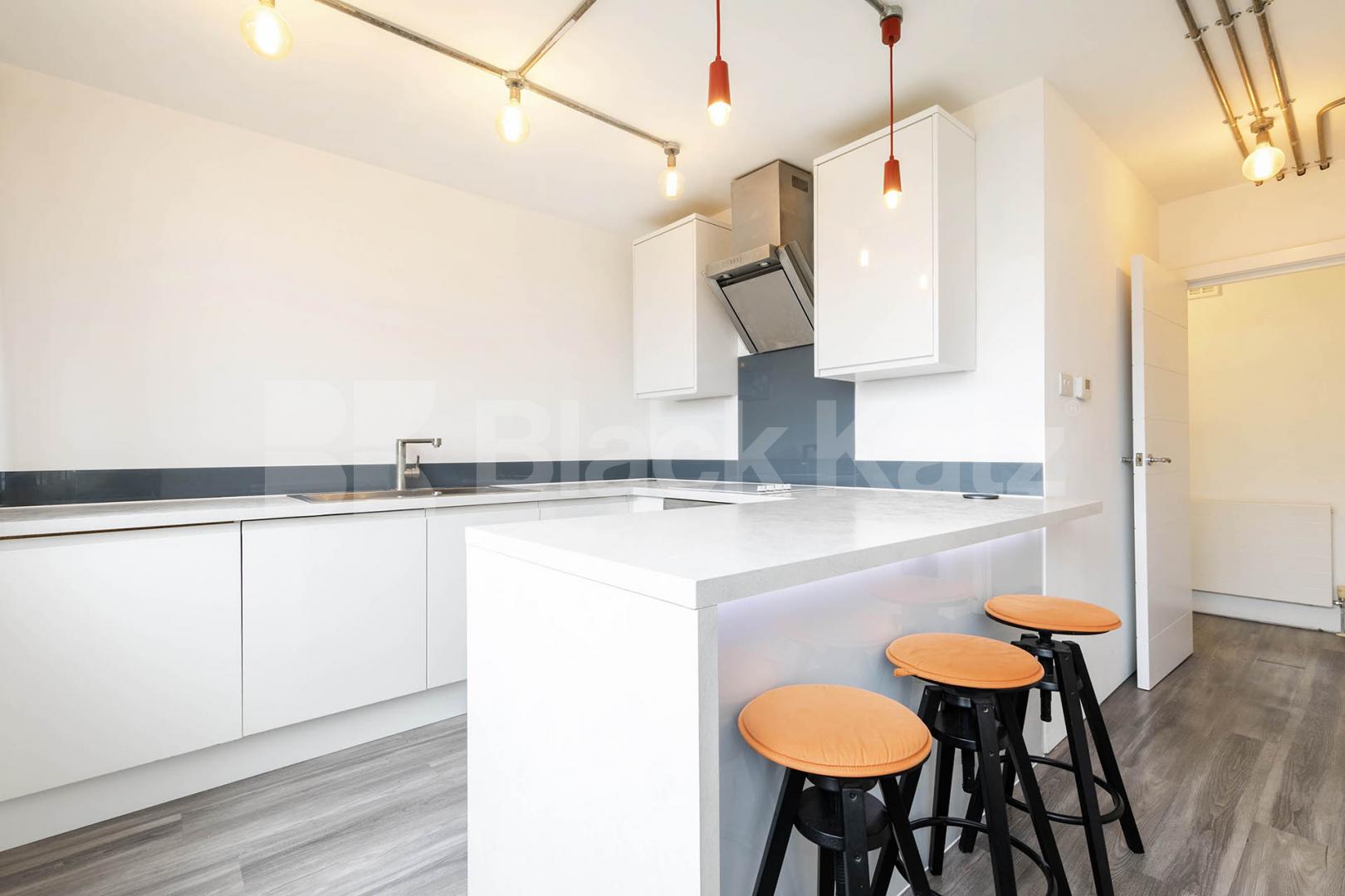 Fantastic one bed mins to tube shops and Hampstead Heath! Romney Court, Haverstock Hill, Hampstead / Belsize Park 
