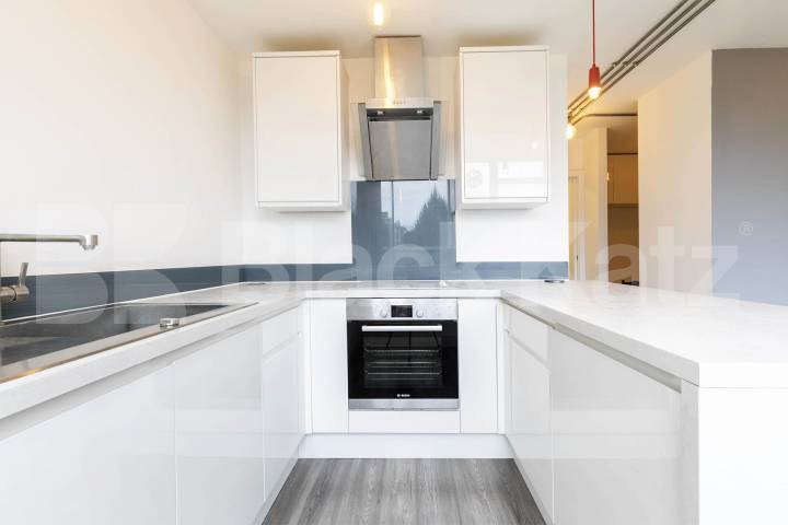 Fantastic one bed mins to tube shops and Hampstead Heath! Romney Court, Haverstock Hill, Hampstead / Belsize Park 