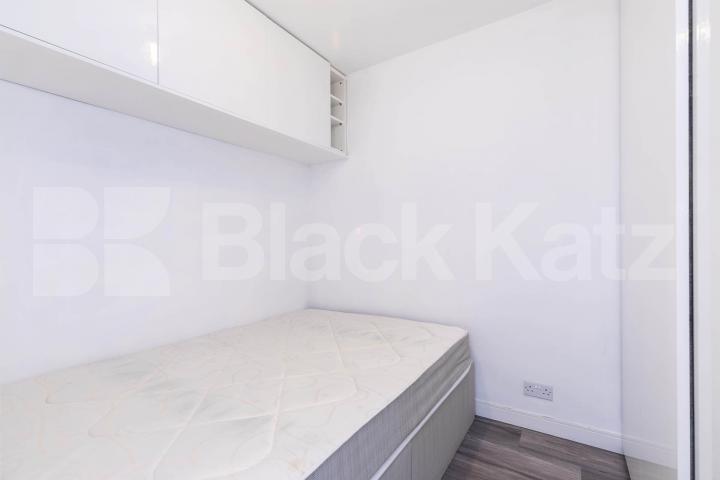 Fantastic one bed mins to tube shops and Hampstead Heath! Romney Court, Haverstock Hill, Hampstead / Belsize Park 