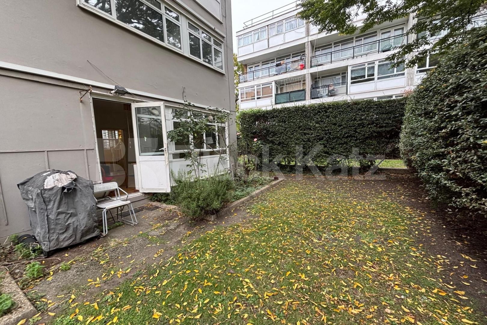 Duplex apartment includes heating & hotwater Churchill Gardens, Pimlico