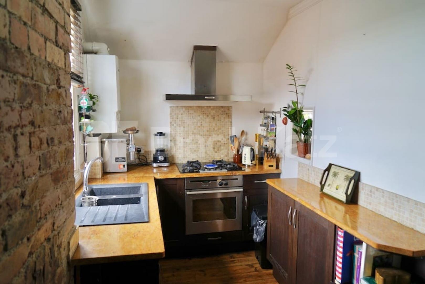 			New Instruction In Heart Of Crouch End !, 1 Bedroom, 1 bath, 1 reception Apartment			 Coolhurst Road, Crouch End / Highgate