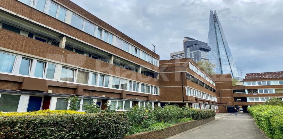 Three Bedroomed Apartment in the Heart of London Bridge Mulvaney Way, London Bridge 