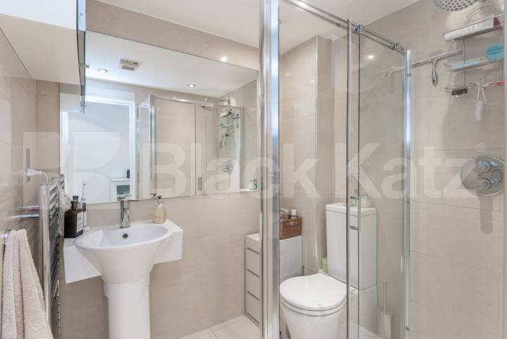 Spacious studio recently refurbished to a modern standard  Fitzjohns Avenue, Swiss Cottage
