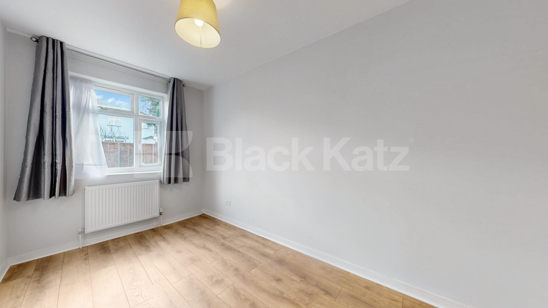 A beautifully renovated four-bedroom flat on Geary Road, Willesden Green, offering generous living space and modern finishes throughout.This bright and spacious home has been recently refurbished to a high standard, featuring four well-proportioned b Geary Road, London, NW10,  London