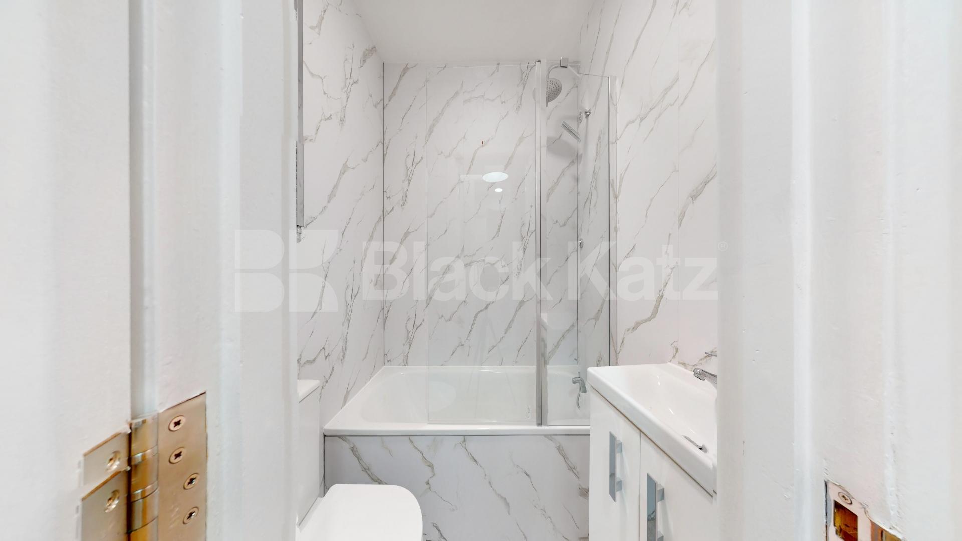 A beautifully renovated four-bedroom flat on Geary Road, Willesden Green, offering generous living space and modern finishes throughout.This bright and spacious home has been recently refurbished to a high standard, featuring four well-proportioned b Geary Road, London, NW10,  London