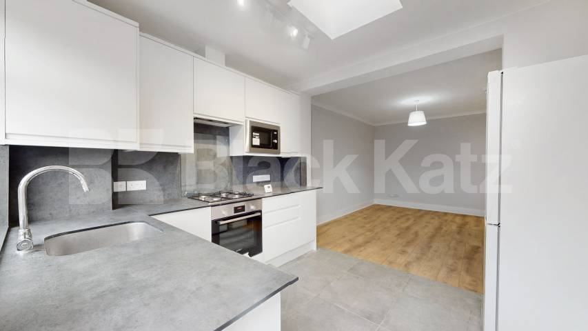 A beautifully renovated four-bedroom flat on Geary Road, Willesden Green, offering generous living space and modern finishes throughout.This bright and spacious home has been recently refurbished to a high standard, featuring four well-proportioned b Geary Road, London, NW10,  London