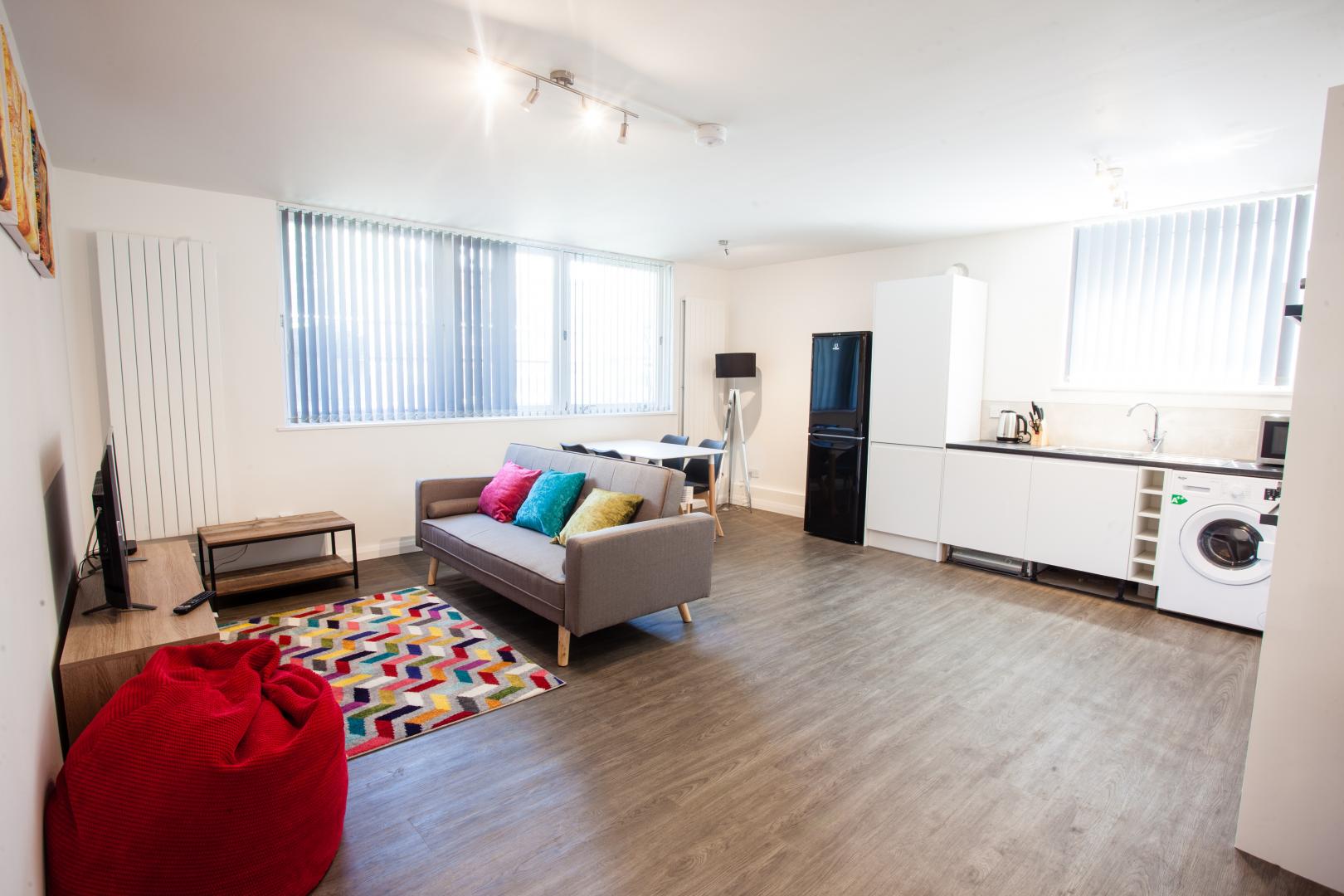 			2 Bedroom, 1 bath, 1 reception Apartment			 Priory Road, WEST HAMPSTEAD