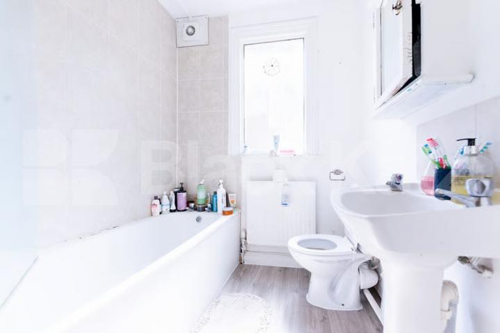 Period charm + contemporary living with 1740 sq. Ft of living & entertaining sp Coldharbour Lane, Brixton/Camberwell