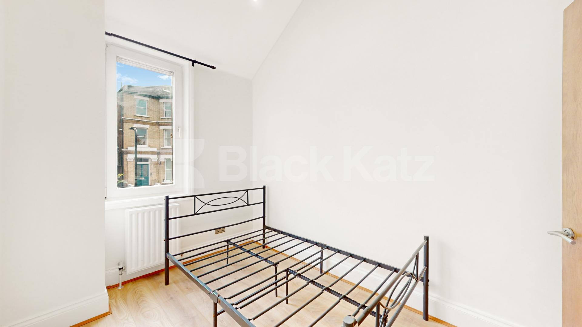 			4 Bedroom, 2 bath, 1 reception 			 Garlinge Road,  London  NW2