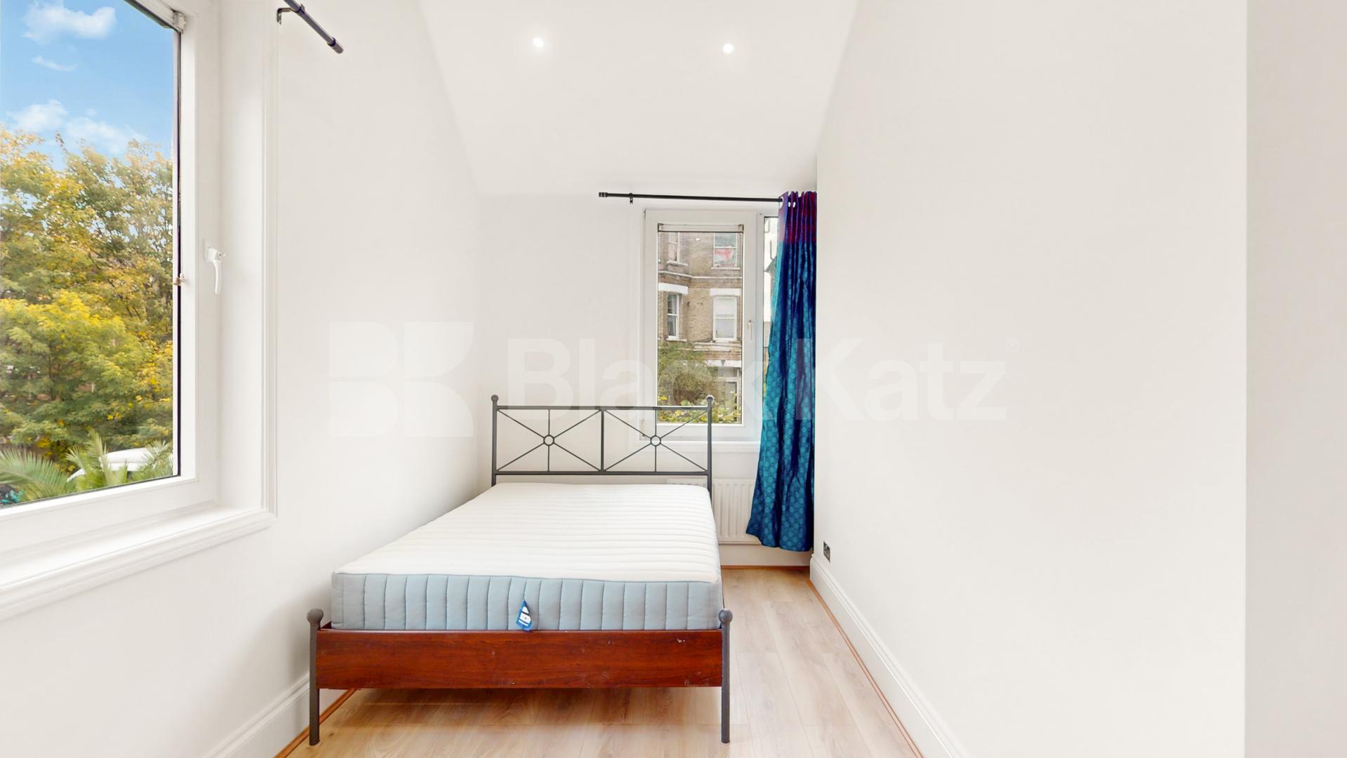 			4 Bedroom, 2 bath, 1 reception 			 Garlinge Road,  London  NW2