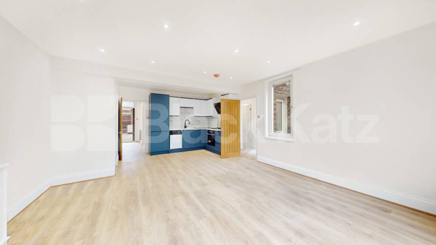 			4 Bedroom,  bath, 1 reception 			 Garlinge Road,  London  NW2