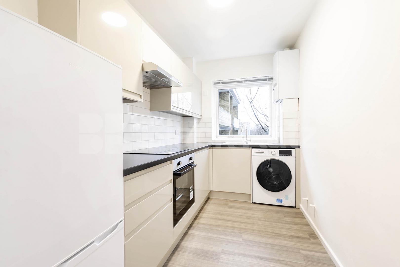 			1 Bedroom, 1 bath, 1 reception 			 Willesden Lane, London, NW6,  London